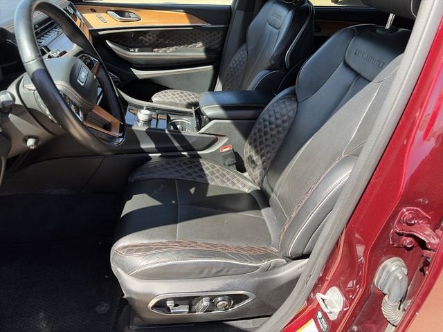 2023 Jeep Grand Cherokee L Summit Reserve
