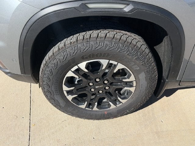 2027 GMC Acadia AT4