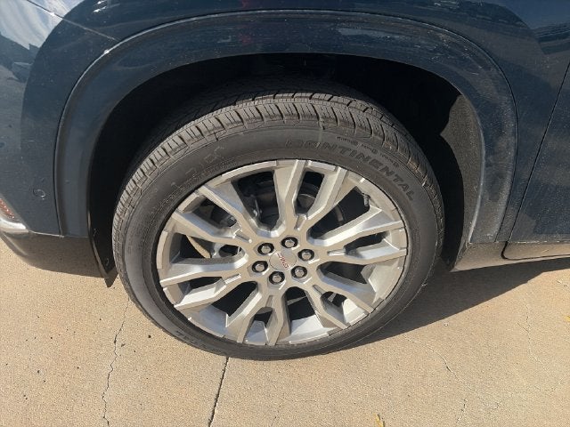 2027 GMC Acadia Denali