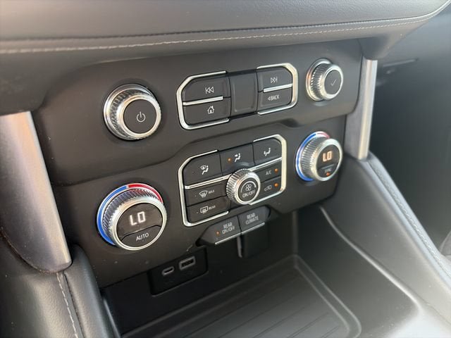 2022 GMC Yukon SLE