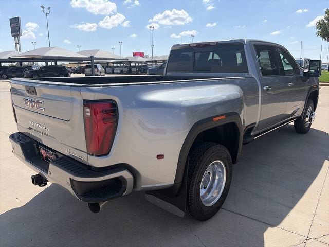 2026 GMC Sierra 3500HD Denali - Photo 7