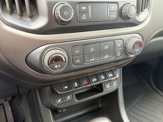 2022 GMC Canyon AT4 - Leather