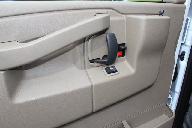 2025 GMC Savana Cargo 2500 Work Van