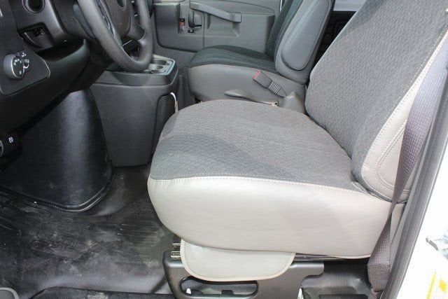 2025 GMC Savana Cargo 3500 Work Van