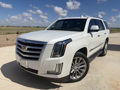 2017 Cadillac Escalade Luxury