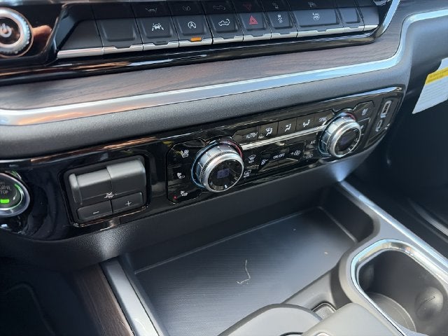 2026 GMC Sierra 1500 SLT - Photo 20