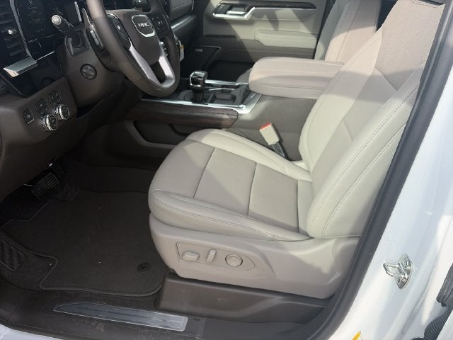 2026 GMC Sierra 1500 SLT - Photo 11