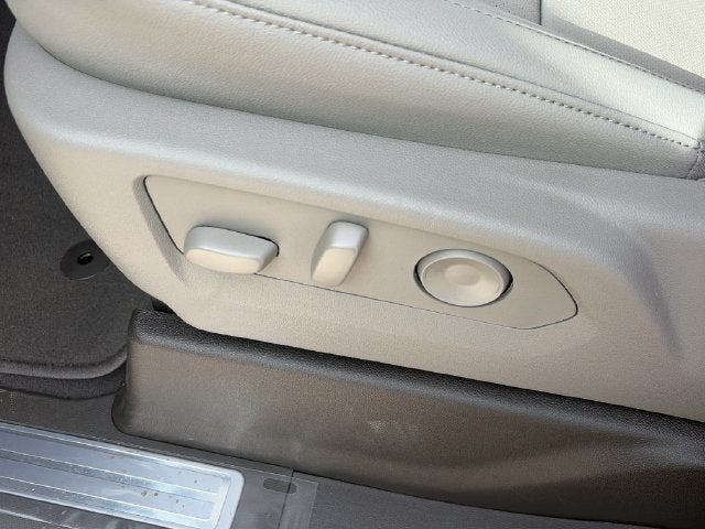 2026 GMC Sierra 1500 SLT - Photo 14