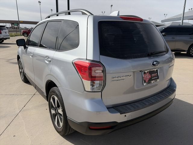 2018 Subaru Forester Base
