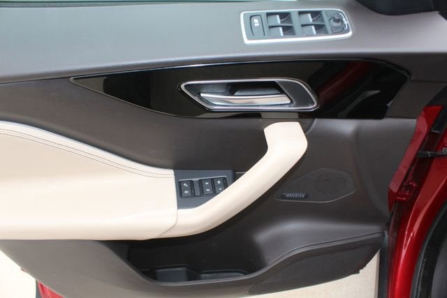 2020 Jaguar F-PACE 25t Prestige