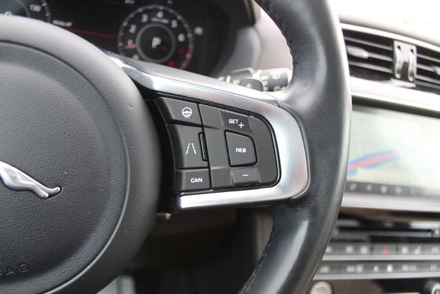 2020 Jaguar F-PACE 25t Prestige